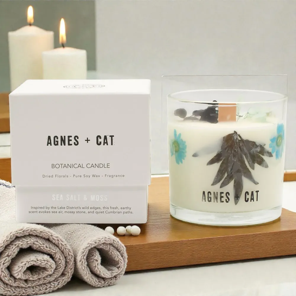 Agnes + Cat Botaniczna świeca sojowa – sól morska i mech