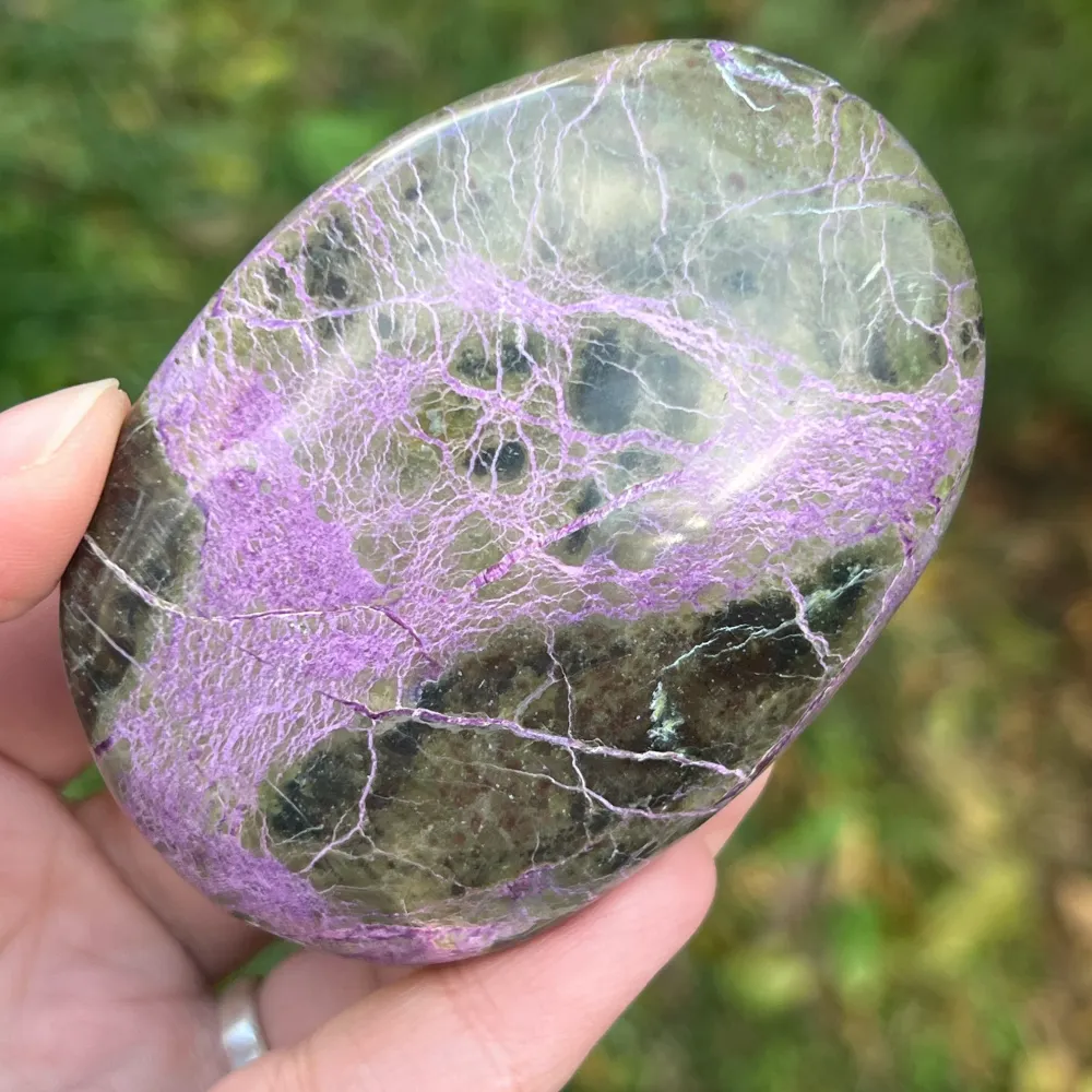 Atlantisit Stone (Stichtit, Serpentin) Model O6
