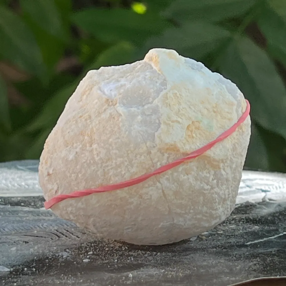 Bezbarwny model kryształu górskiego Quartz Geode 7