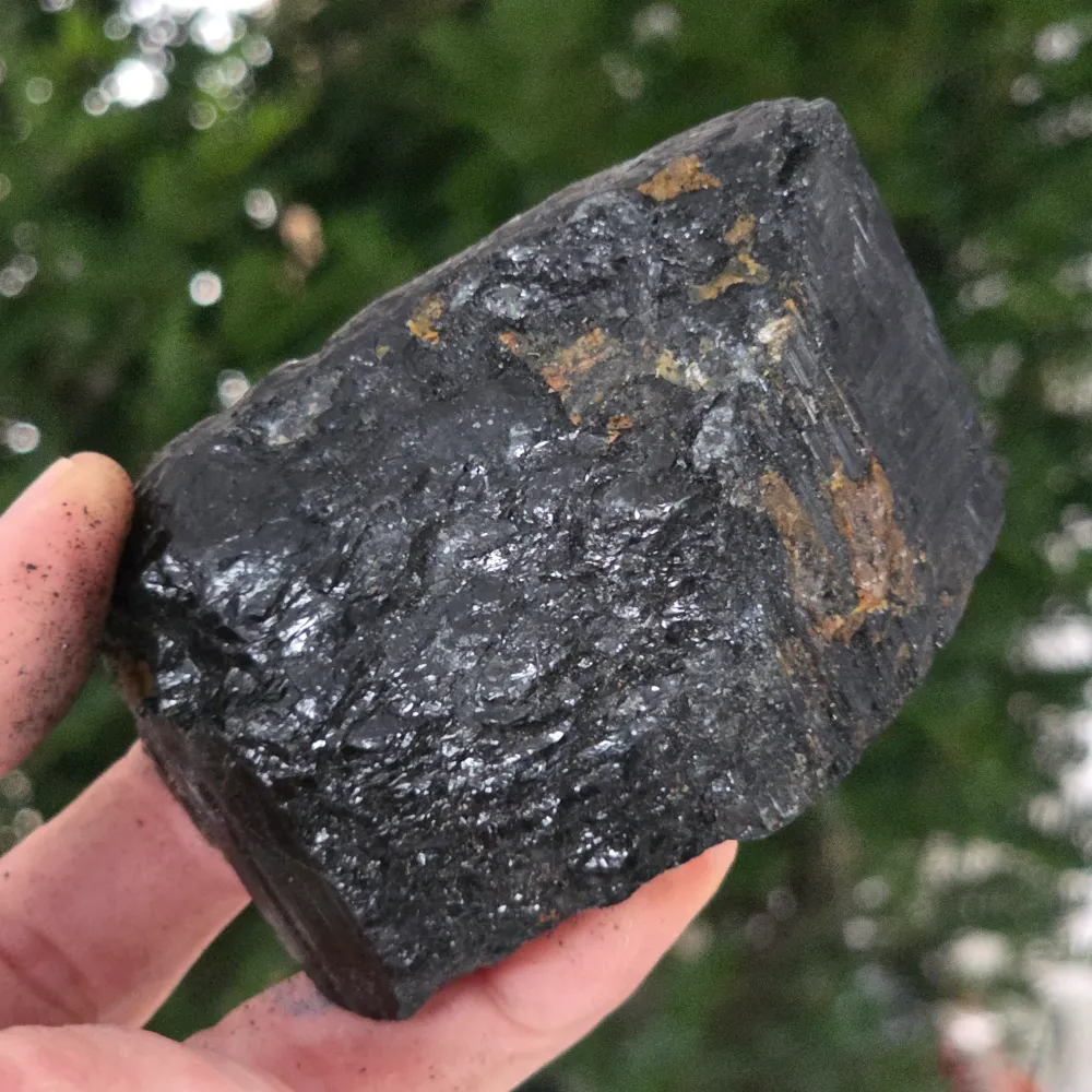 Black Tourmaline Gross Stone L3
