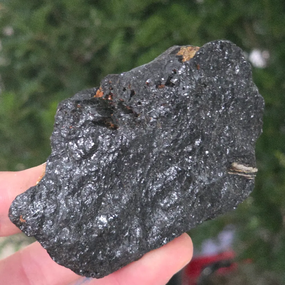 Black Tourmaline Gross Stone L1