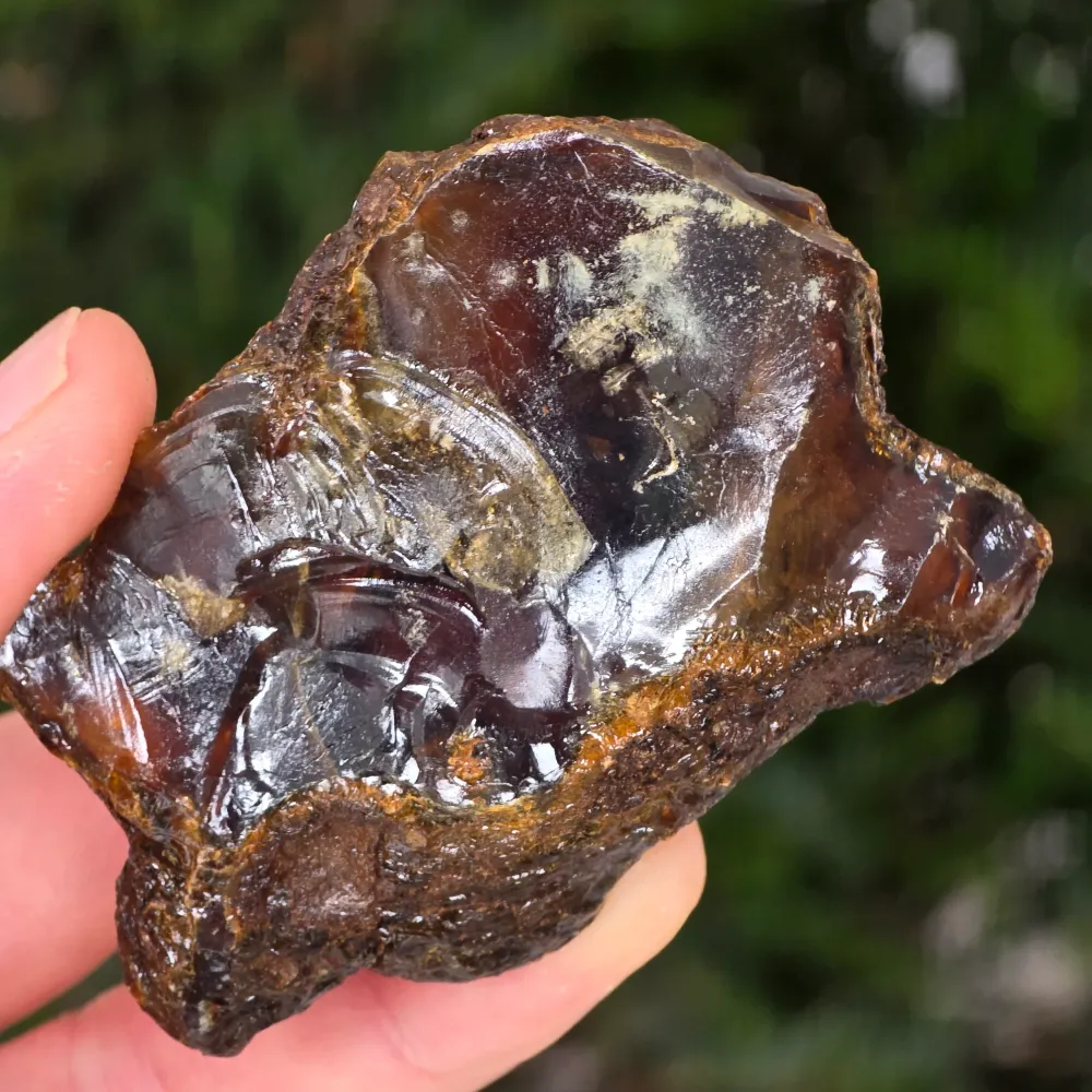 Bursztyn kopalny z Indonezji – żywica naturalna | Model 2