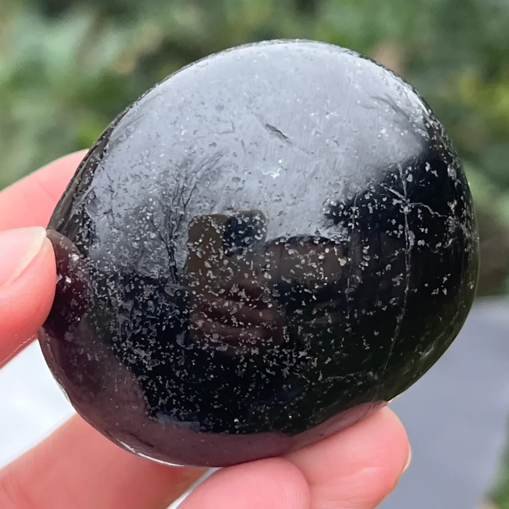 Czarny turmalinowy Palmstone M8