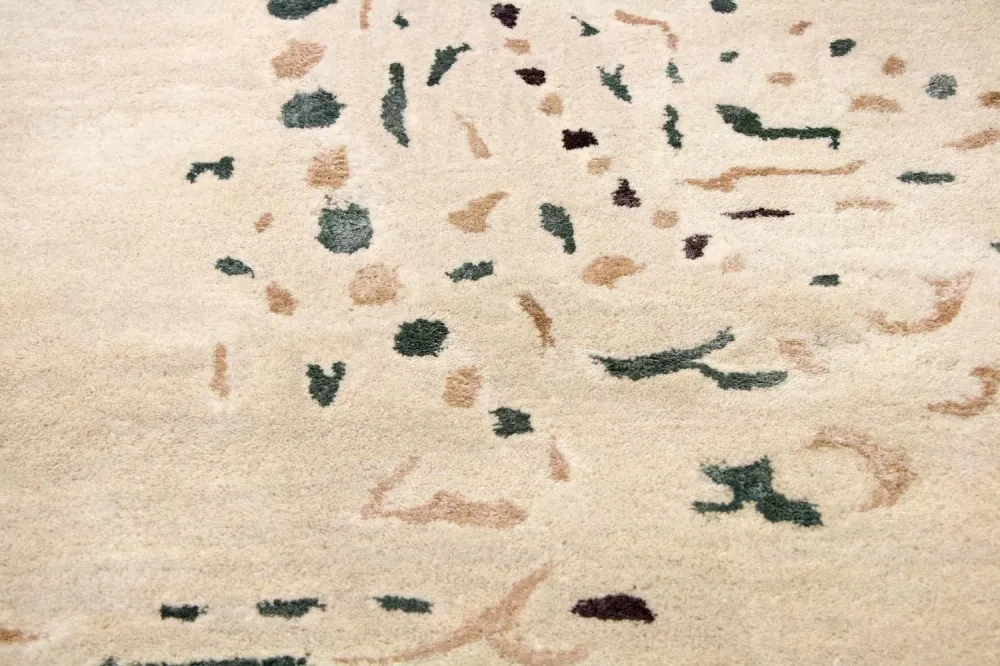 Designerski dywan - 244 x 153 cm - beżowy