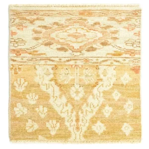 Designerski dywan kwadratowy - 60 x 58 cm - beżowy