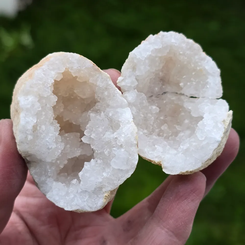 Geode Bezbarwny model kwarcowy kryształu górskiego 6