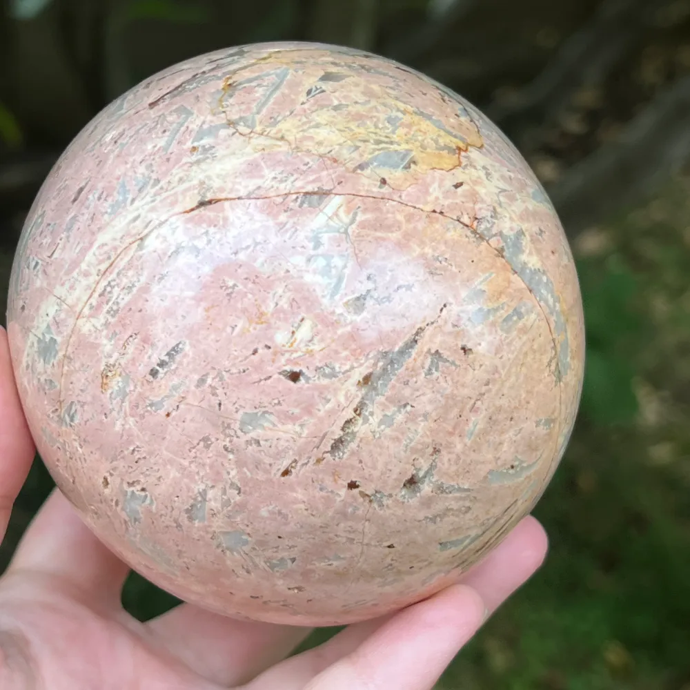 Kula różowa chalcedony model 1
