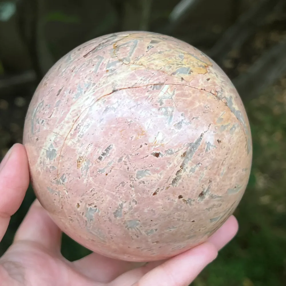 Kula różowa chalcedony model 1