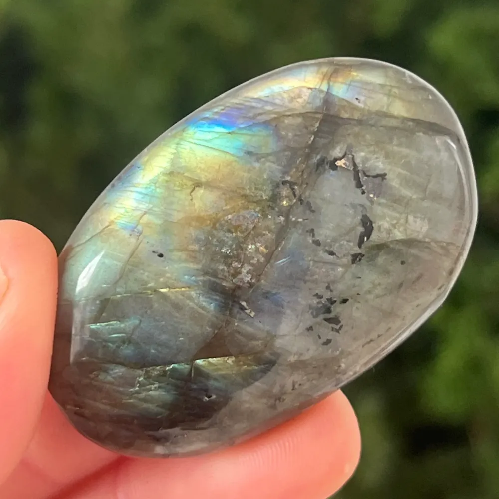 Labradorit Palm Stone z Madagaskar Model 11