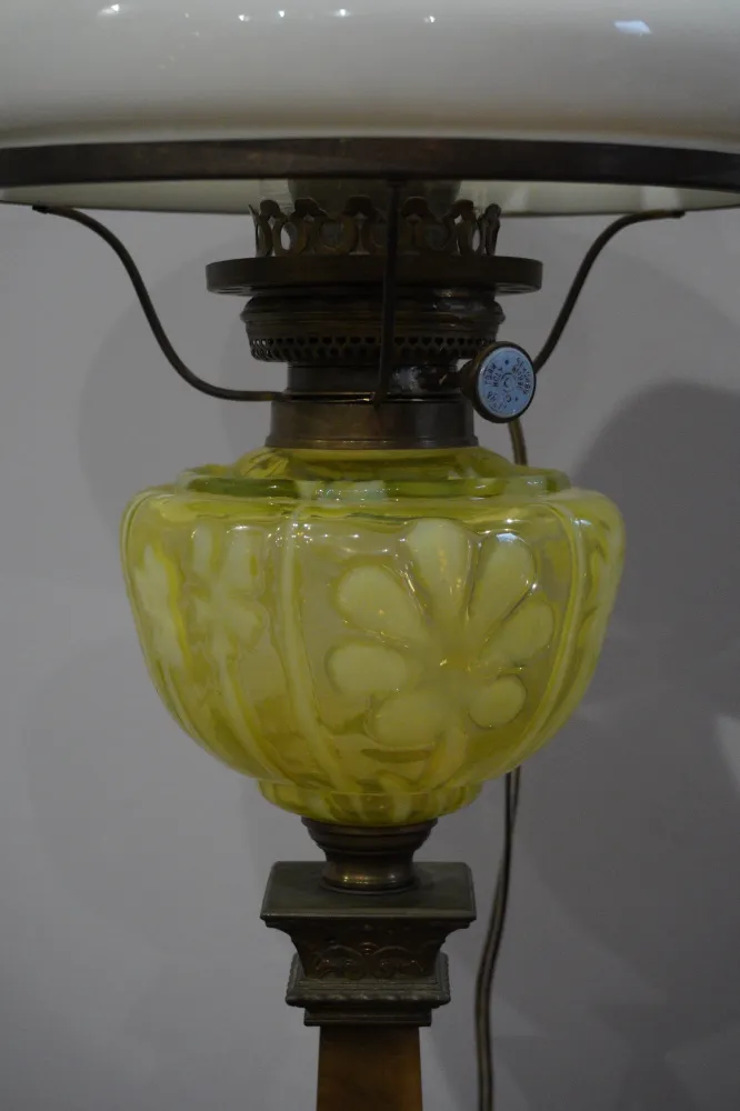Lampa naftowa, kolumnowa, secesja