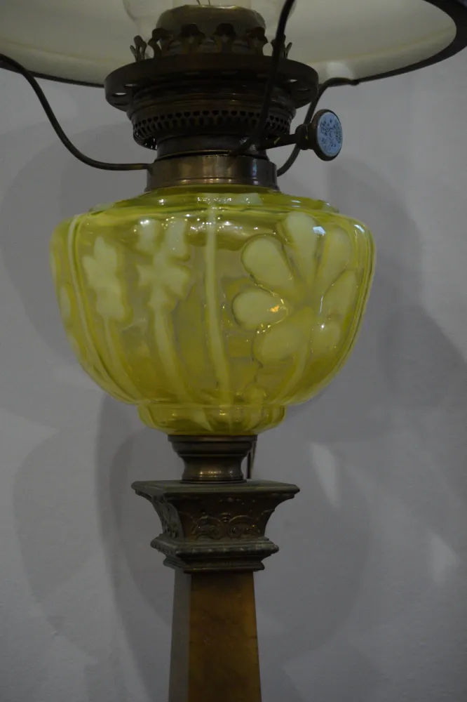 Lampa naftowa, kolumnowa, secesja