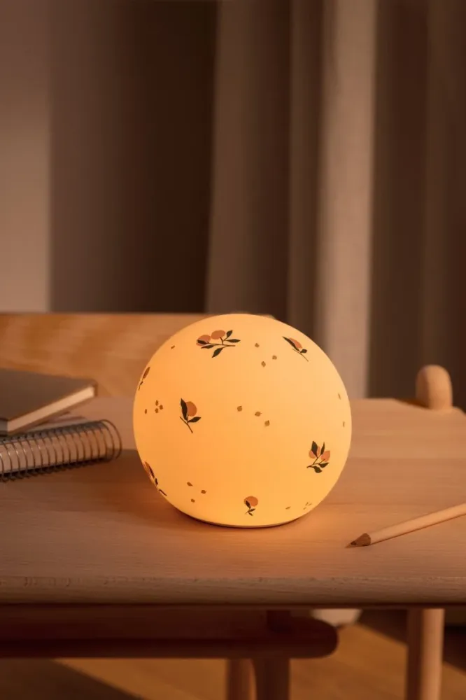 Lampka nocna Liewood Yuki brzoskwinia/ muszla