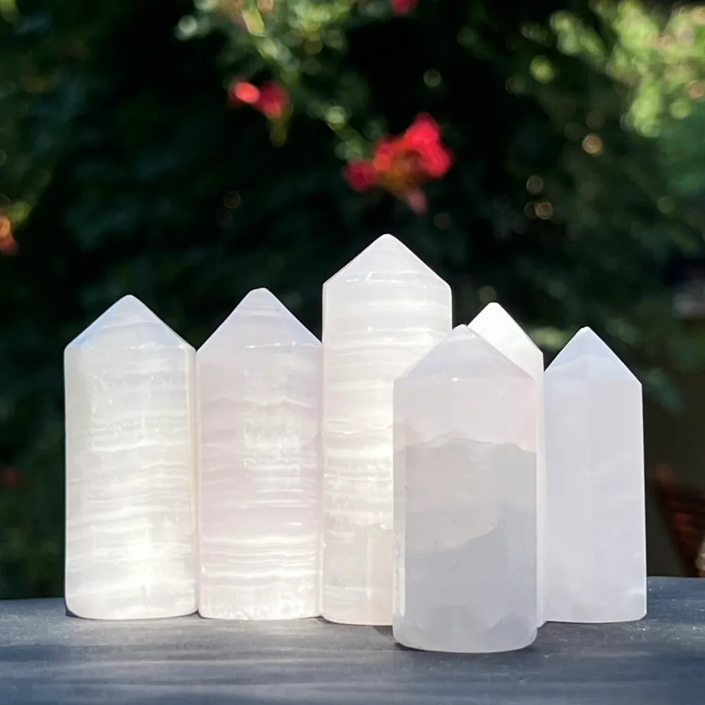 MANGANO CALTIT Obelisc 5-6 cm