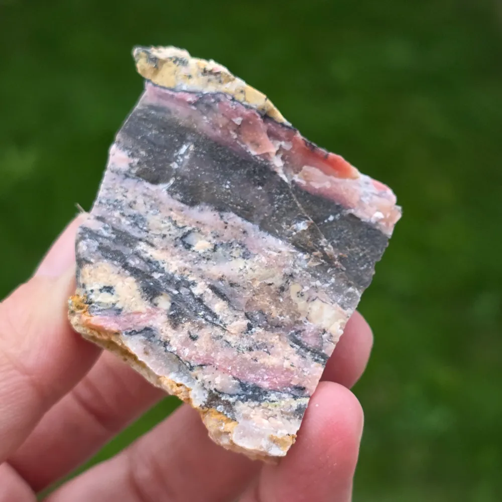 Model Pink Opal Rough Stone (z Peru) 19