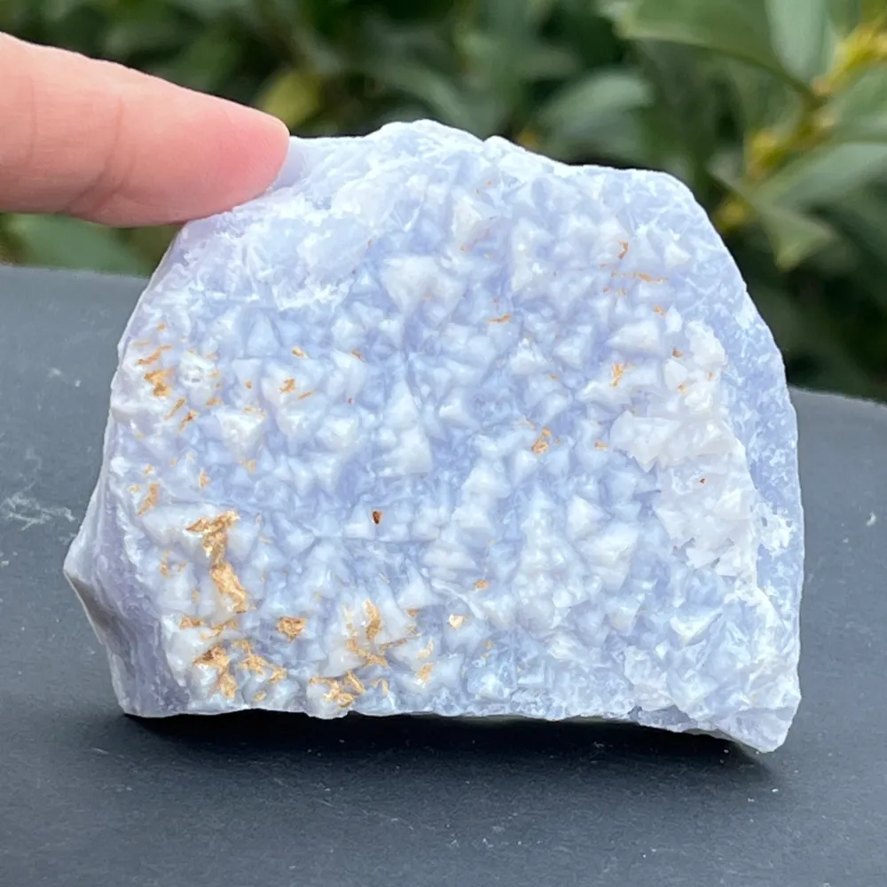 Niebieski chalcedon / niebieska koronka / niebieski agat szorstki kamień m10