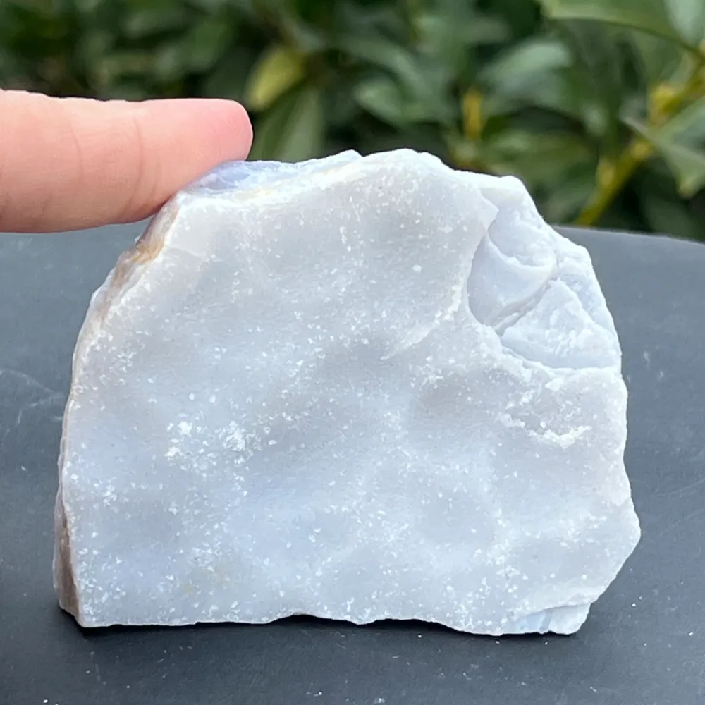 Niebieski chalcedon / niebieska koronka / niebieski agat szorstki kamień m10