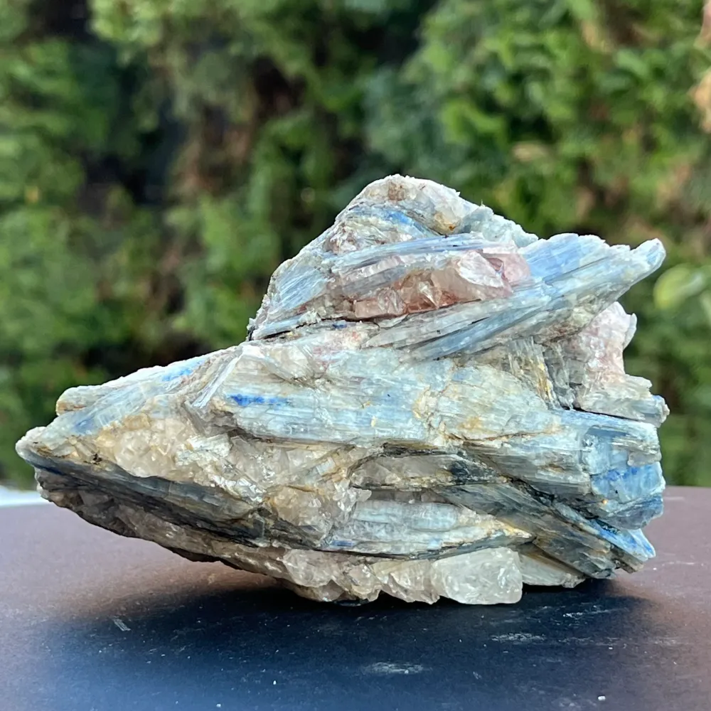 Nieoszlifowany kamień Blue Kianite (Kyanite) z Zimbabwe Model c2/2