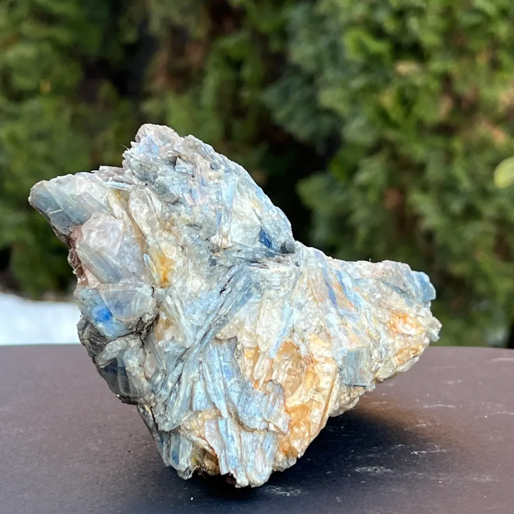 Nieoszlifowany kamień Blue Kianite (Kyanite) z Zimbabwe Model c2/2