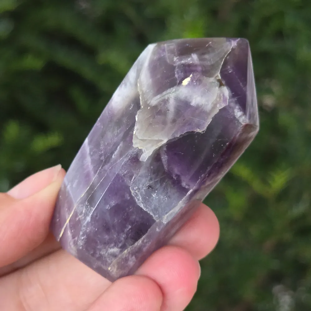 Obelisc Amethyst Chevron Model 2