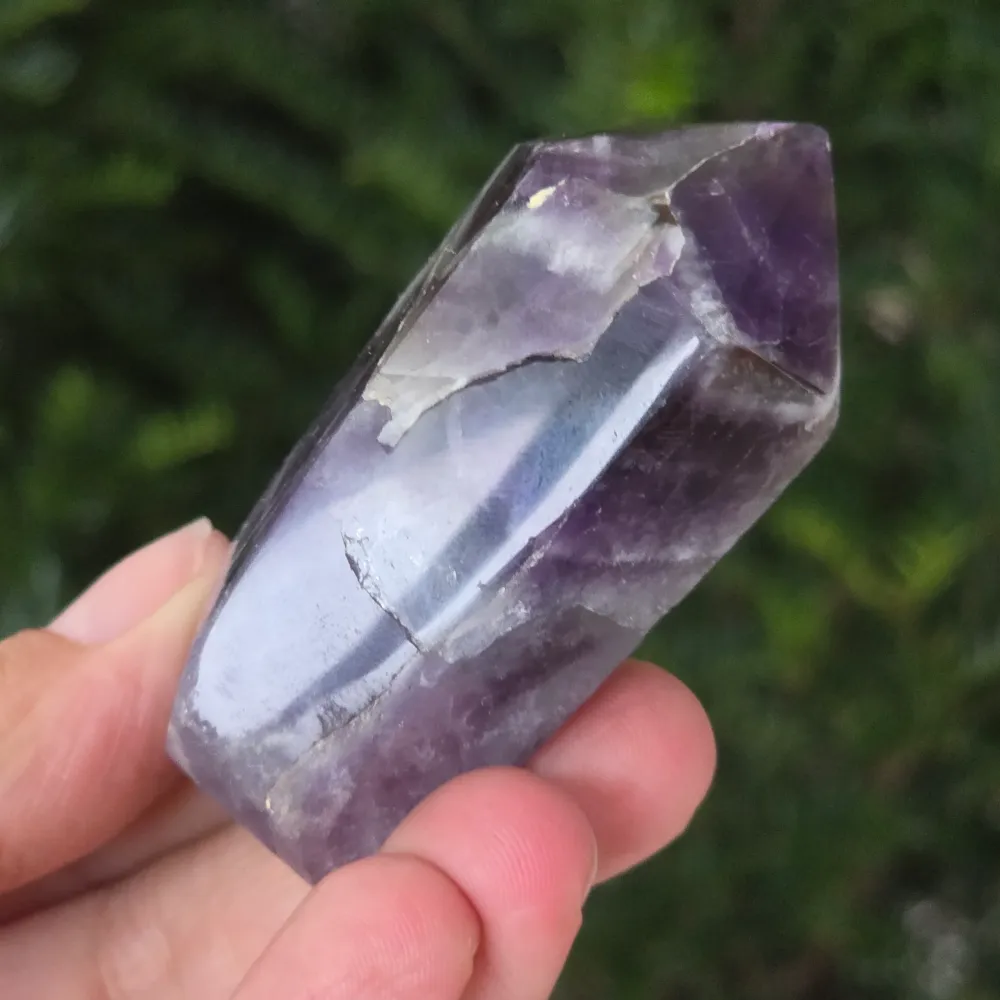 Obelisc Amethyst Chevron Model 2