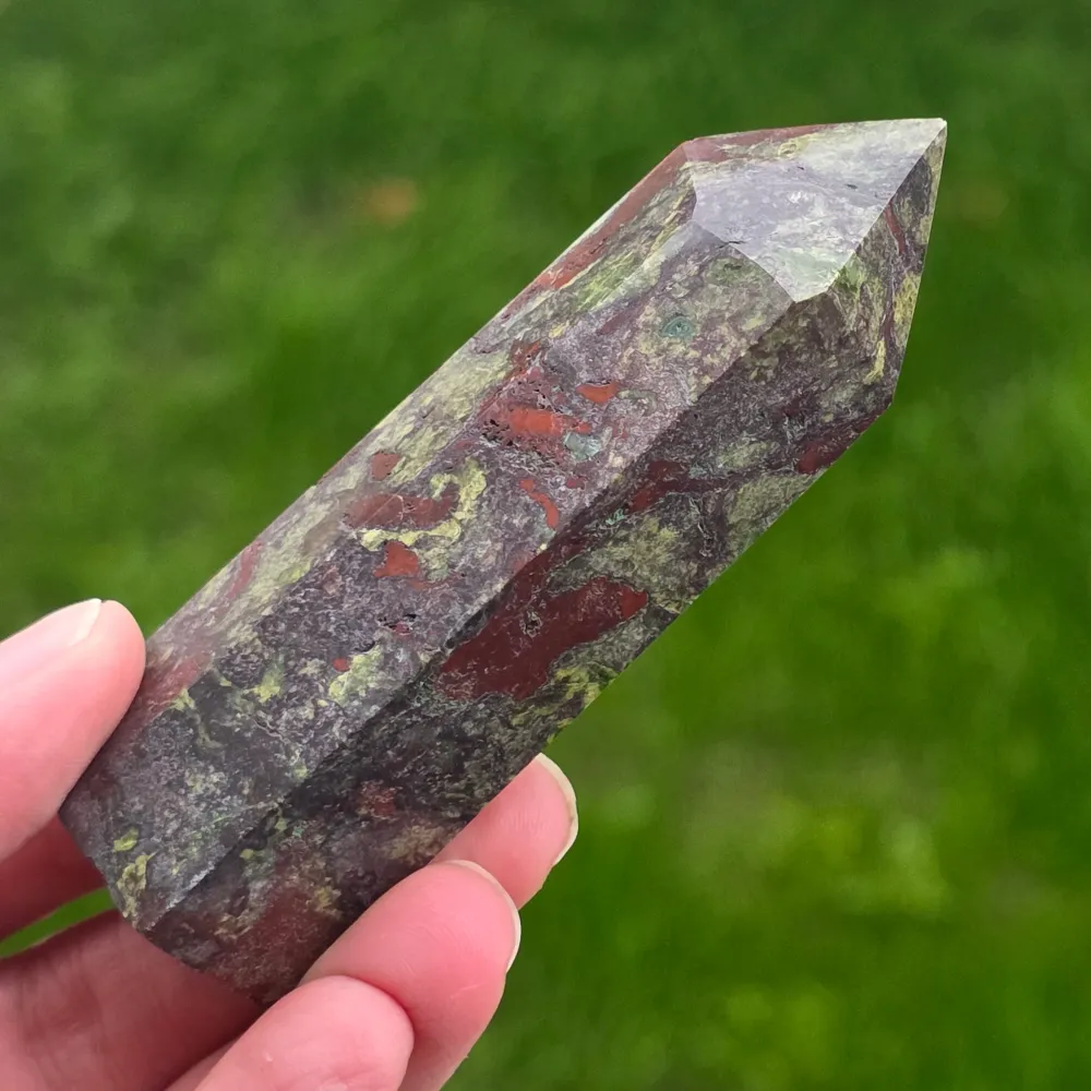 Obelisc Mini Piatra Dragon Blood (Epidot & Piedmontit) M5
