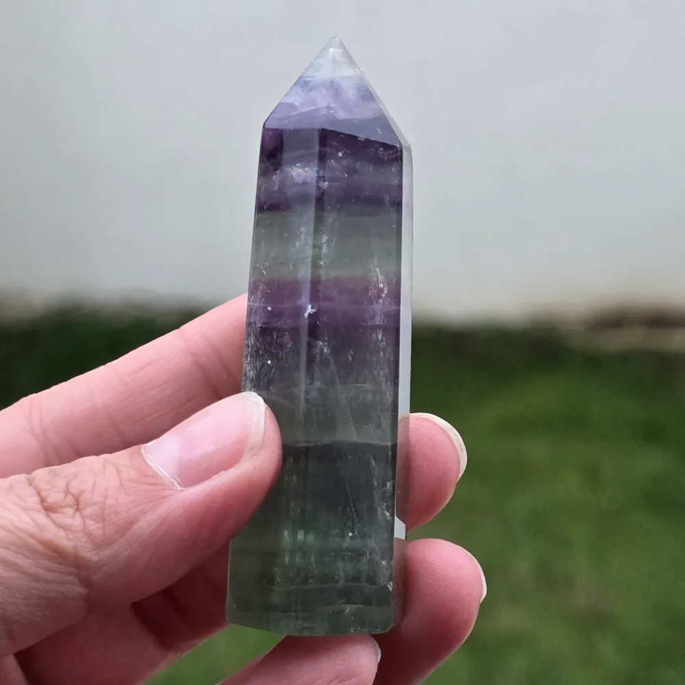 Obelisk z fluorytu tęczowego | Model 7