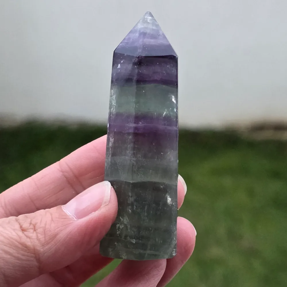 Obelisk z fluorytu tęczowego | Model 7