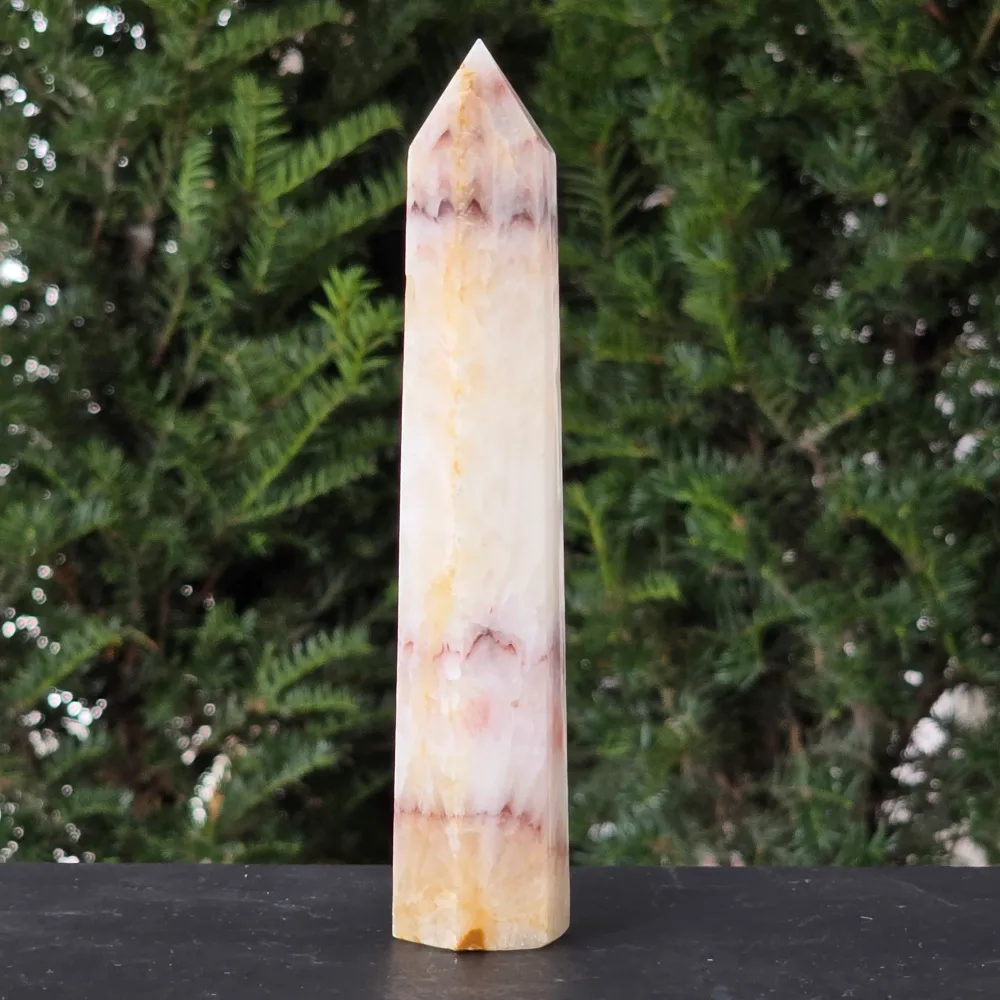 Obelisk z pomarańczowego onyksu w paski | Model 3