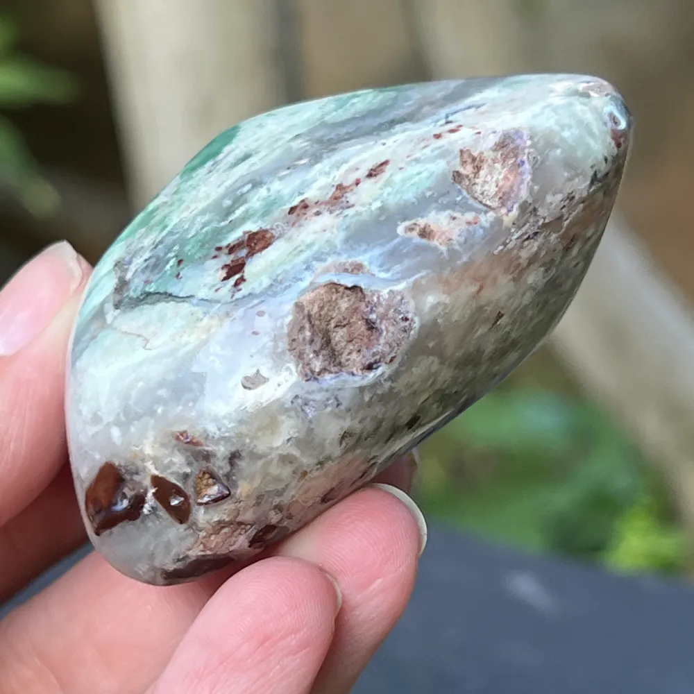 Palmstone Calledonie z niebiesko-zielonym chromem z Zimbabwe | Model 1