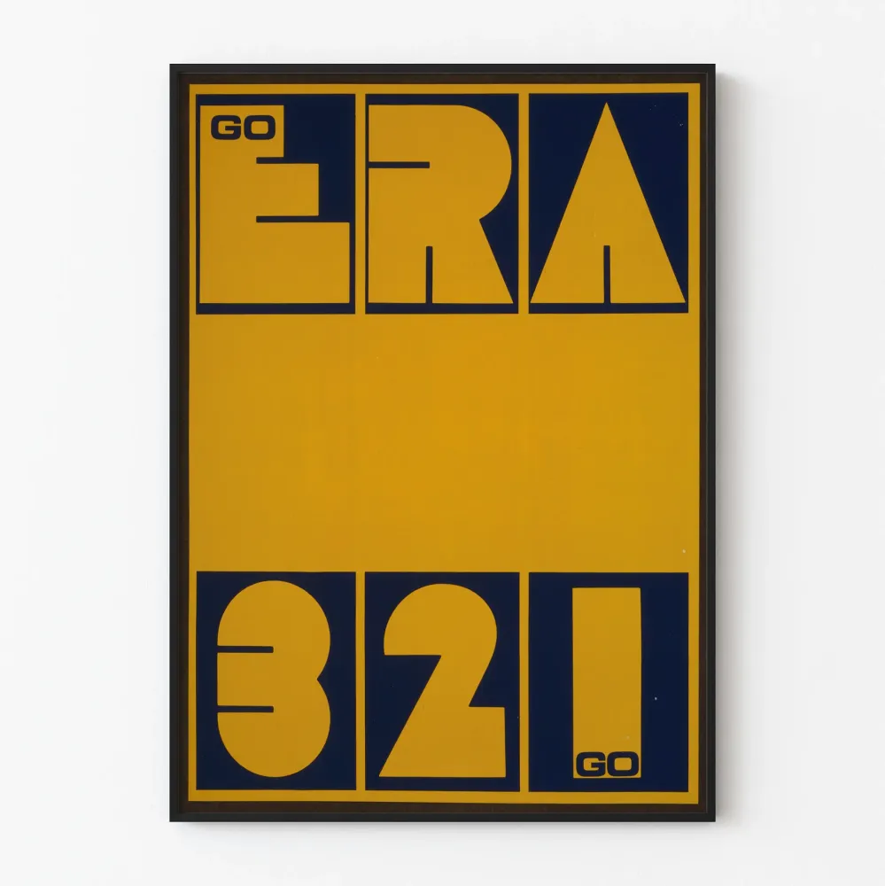 Plakat graficzny Go Era 3 2 1 w niebieskim i żółtym