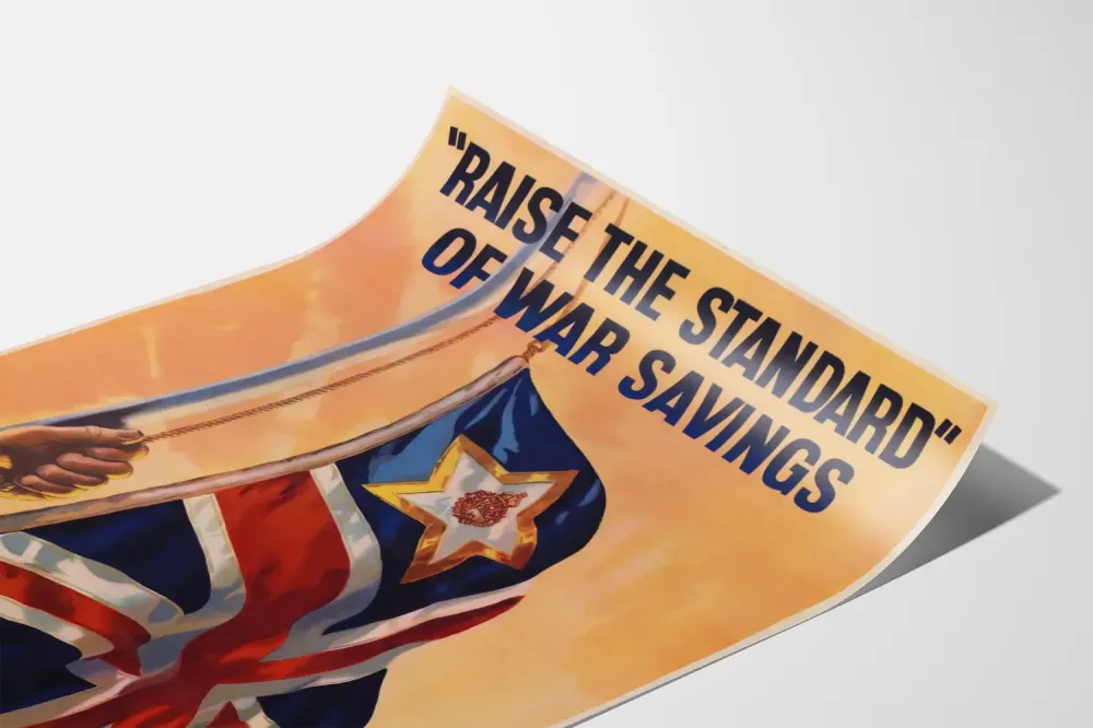Plakat vintage „Podnieś standard oszczędności na wojnę” z brytyjską flagą