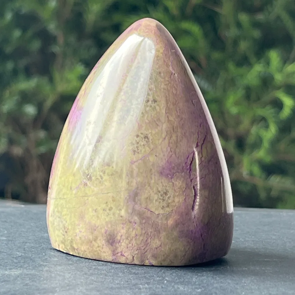 Stichtit (Atlantisit) Struktura swobodna forma Model 1