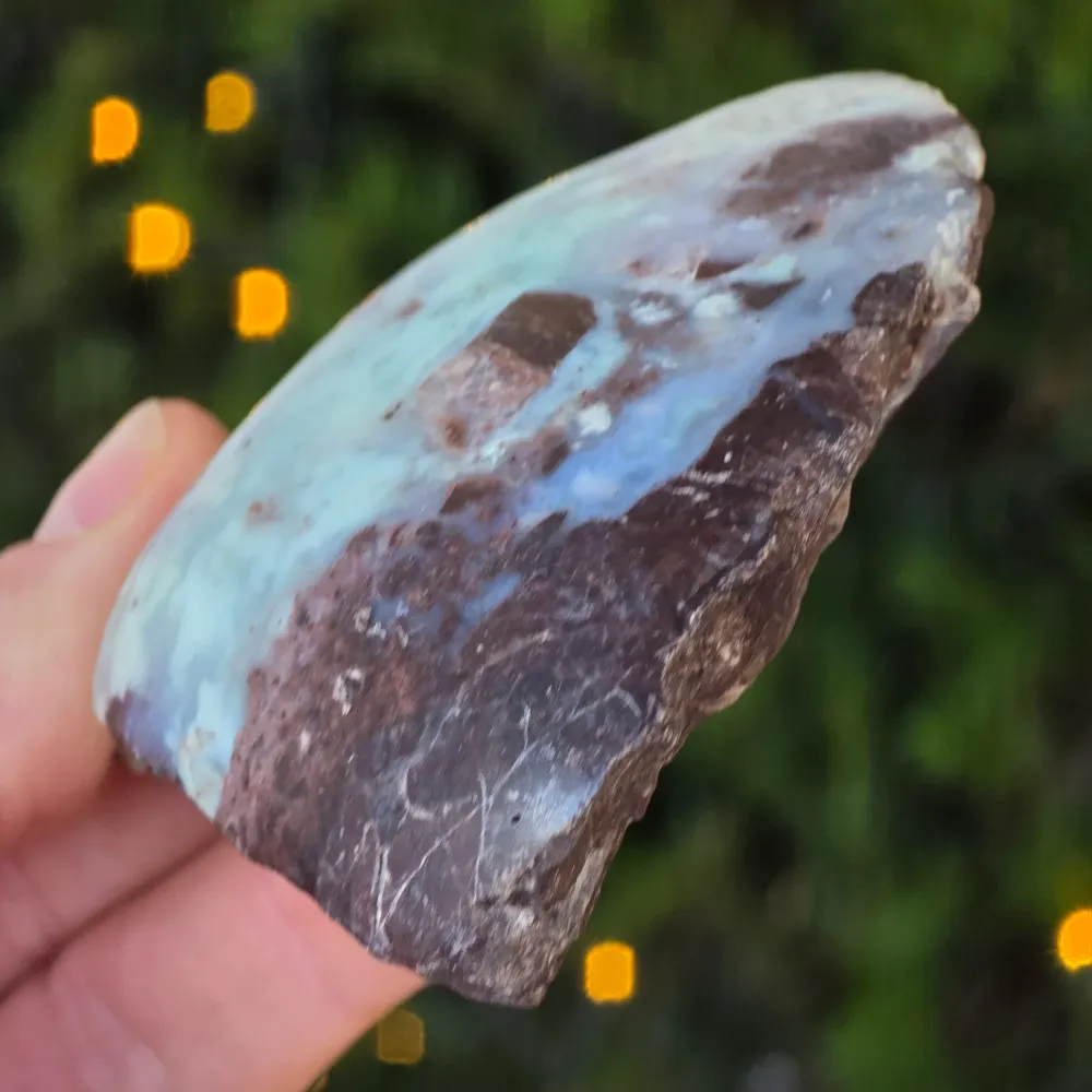 Surowa kamienna polista na licu chalcedonu z niebiesko-zielonym chromem z Zimbabwe | Model 6
