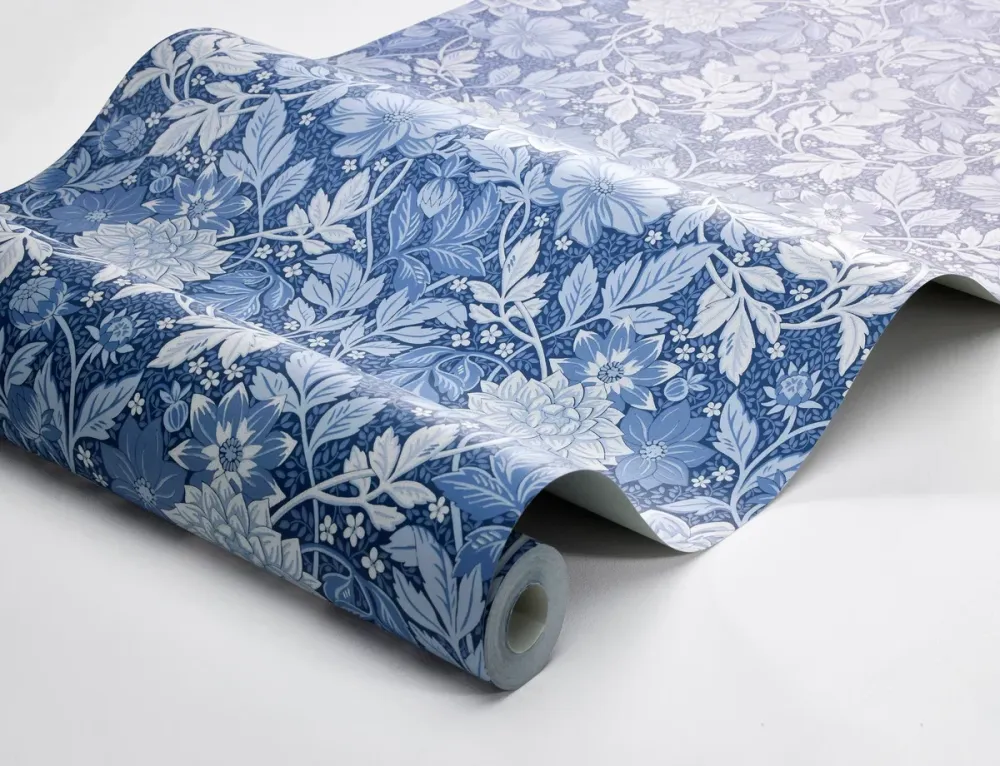 Tapeta flizelinowa papierowa z roślinnym wzorem DAHLIA GARDEN niebieski z białym