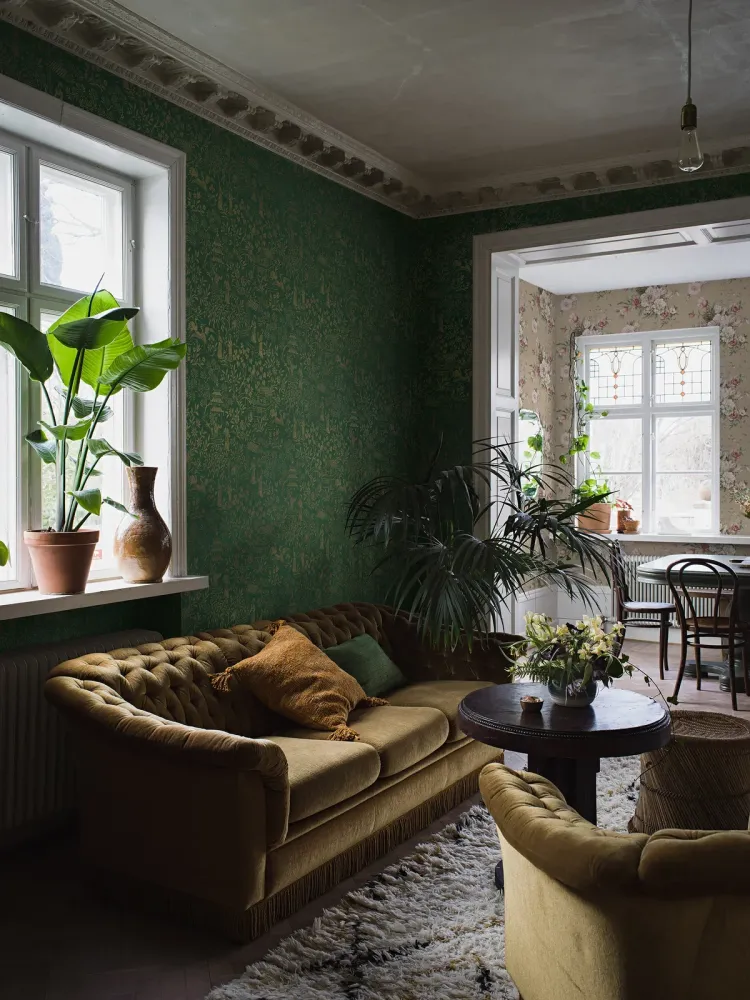 Tapeta flizelinowa papierowa z roślinnym wzorem ORIENTAL GARDEN zielony ze złotym