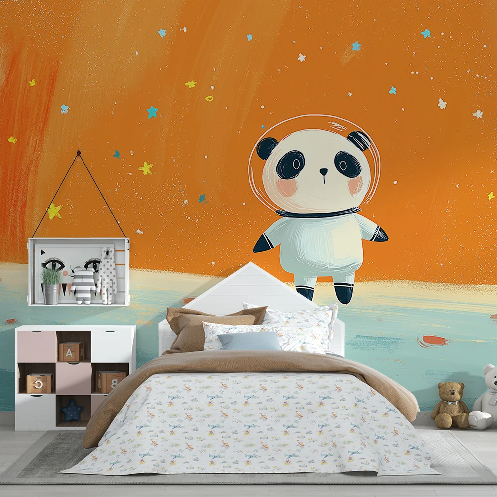 Tapety dla dzieci | Panda astronauta na pomarańczowym tle gwiazd