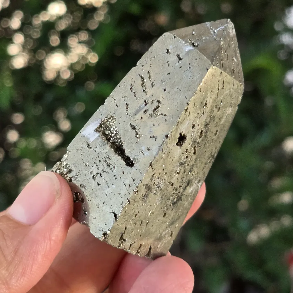 Unikalny obelisk z pirytu peruwiańskiego | Model 3