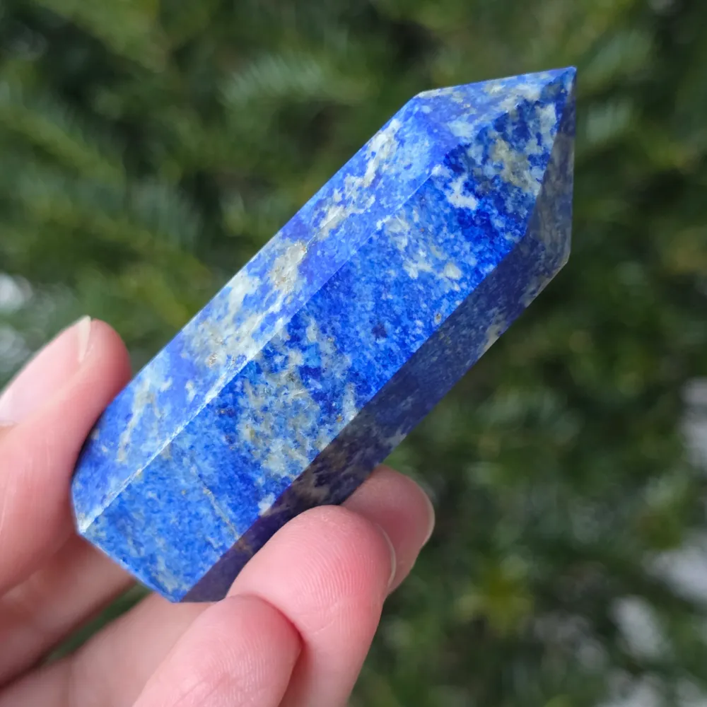 Wież/obelisk z lapis lazuli m10