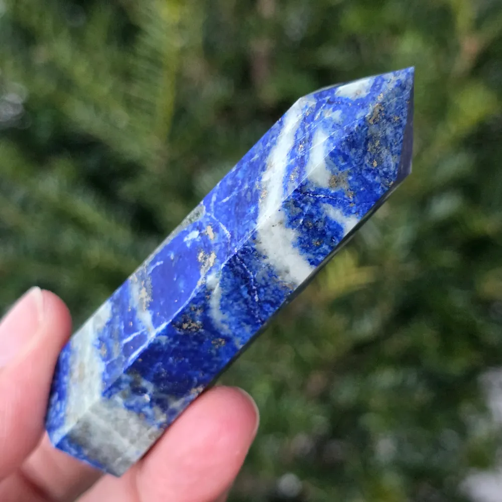 Wież/obelisk z lapis lazuli m11