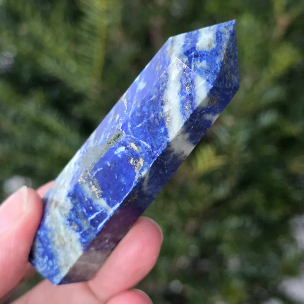 Wież/obelisk z lapis lazuli m11