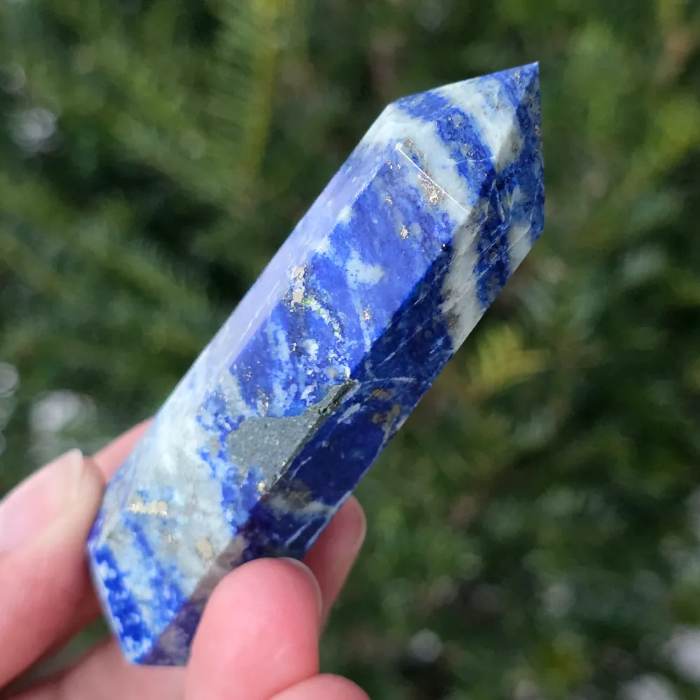 Wież/obelisk z lapis lazuli m11