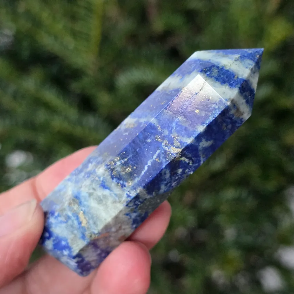 Wież/obelisk z lapis lazuli m11
