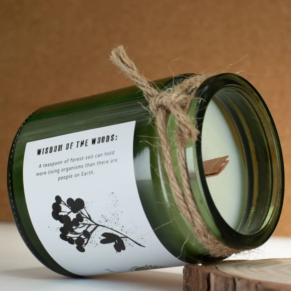 Świeca sojowa Greenman Woodwick – Leśna Świeżość