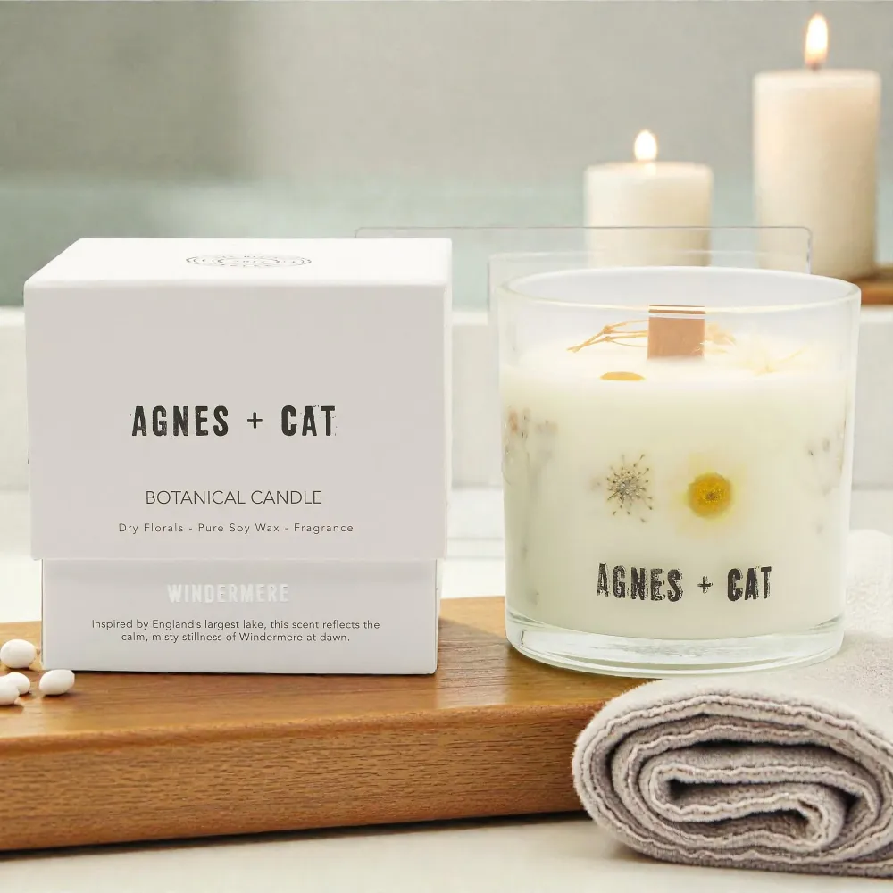 Świeca z wosku sojowego Agnes + Cat Botanical – Windermere