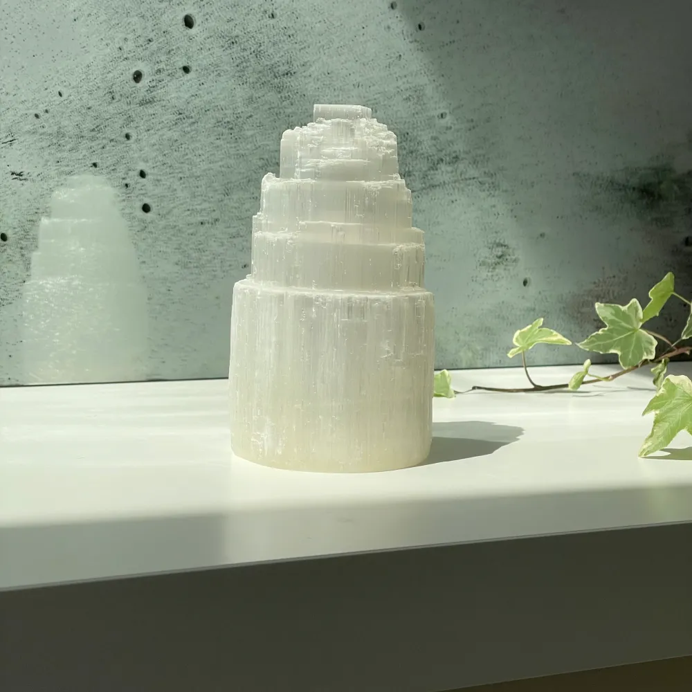 Świecznik z selenitu Iceberg 15 cm