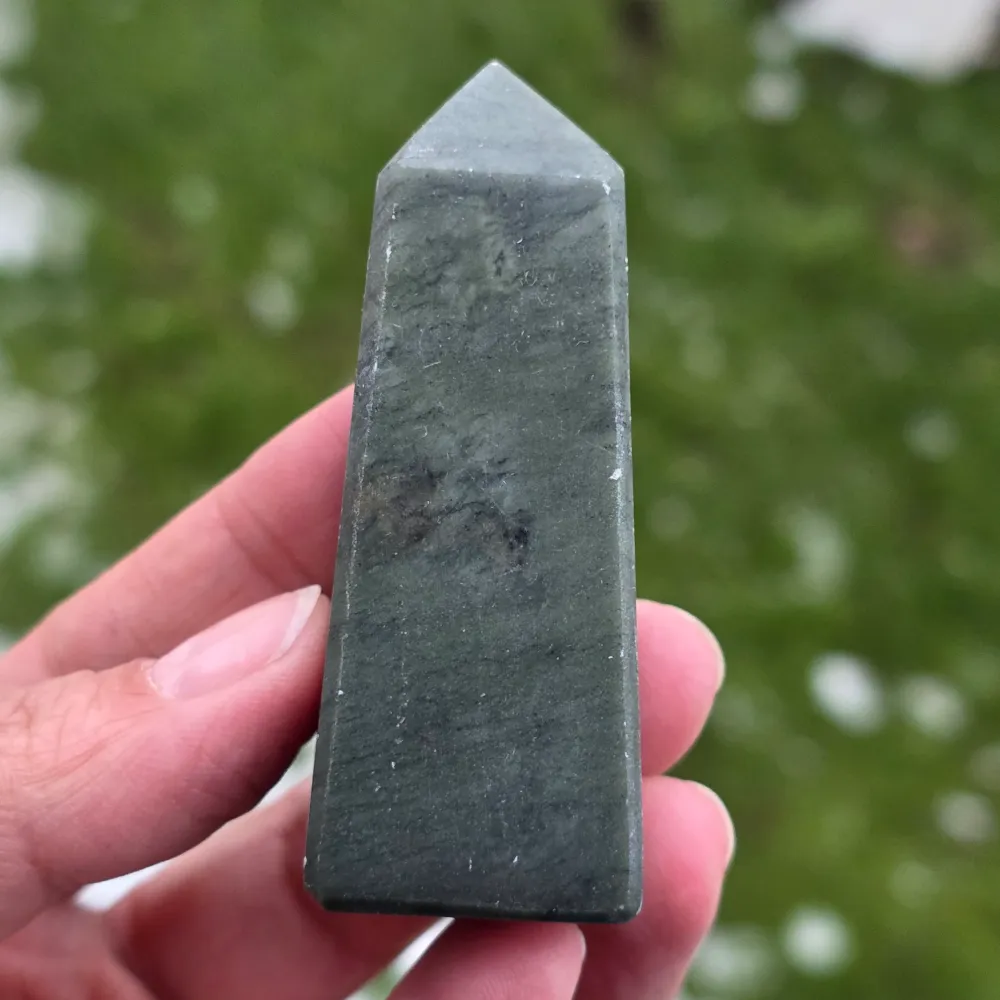Zielony Jadeitowy Obelisk, Nefrit | Model 2